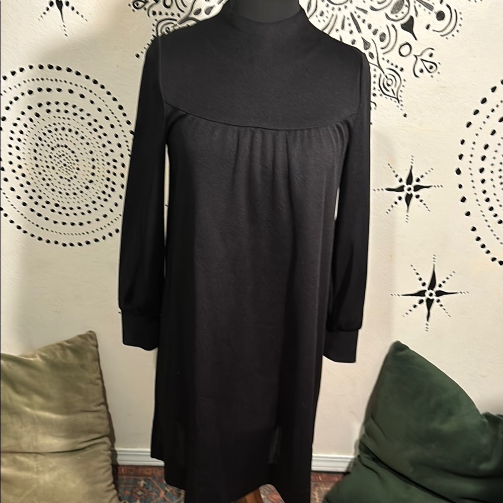 Elegant Black Vintage Women's Dress
